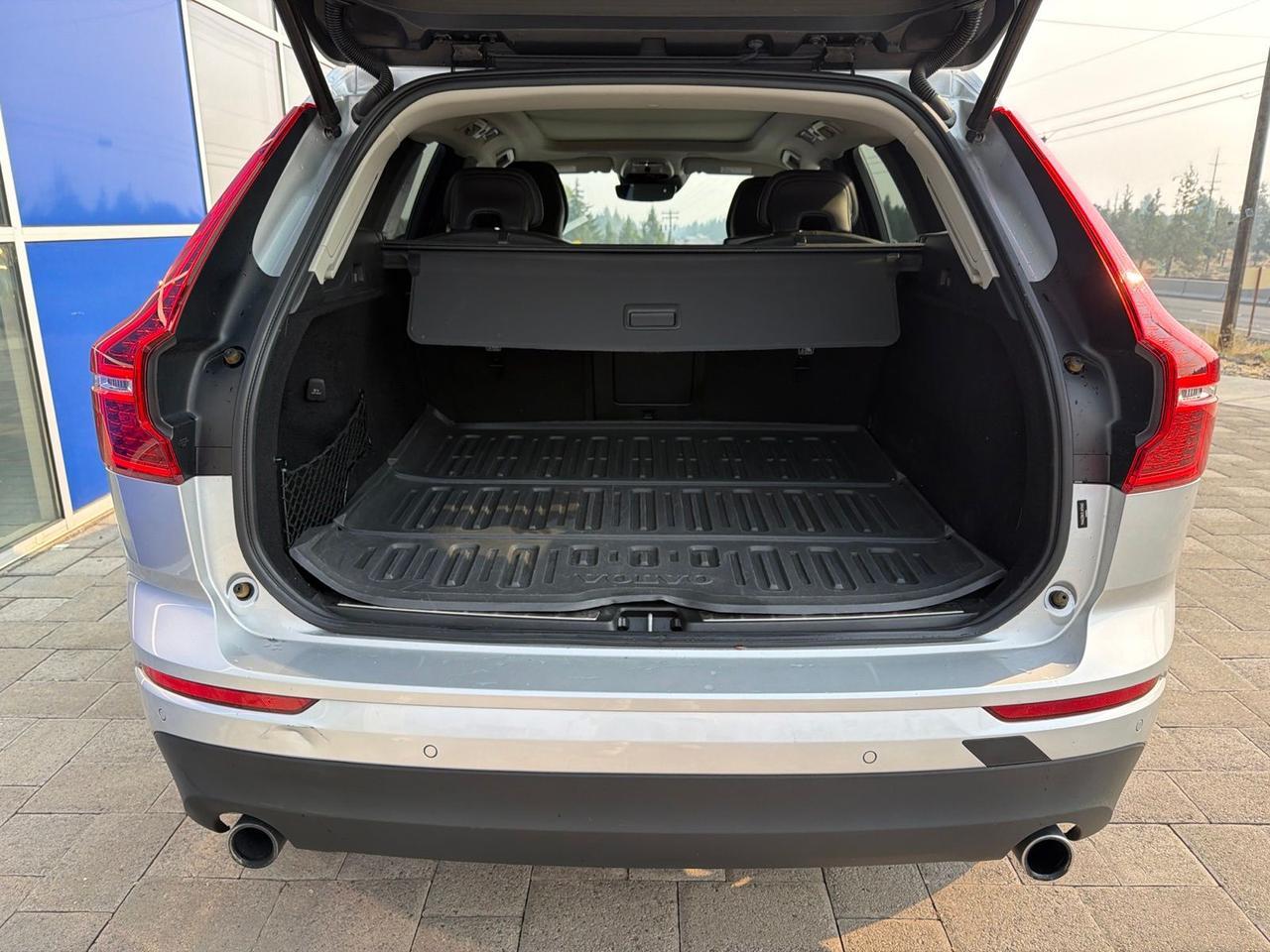 2020 Volvo XC60 T6 Momentum Bend OR