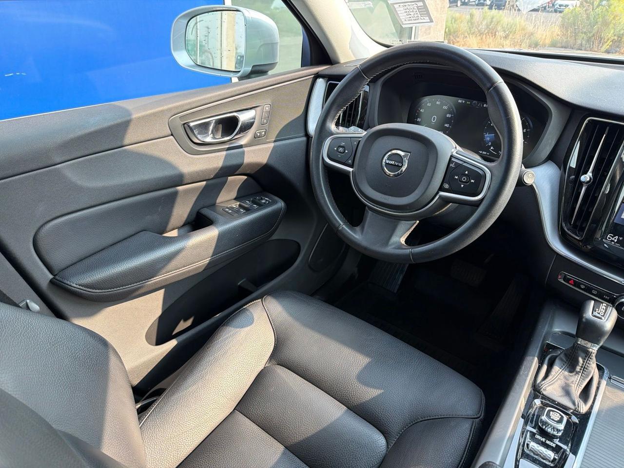 2020 Volvo XC60 T6 Momentum Bend OR