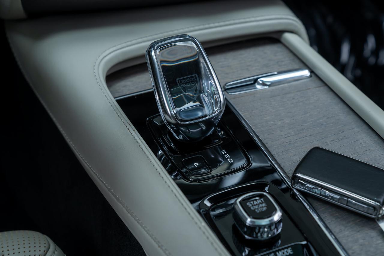 2020 Volvo XC90 Hybrid T8 Inscription Bowers &amp; Wilkins Sound / Head Up Display Portland OR