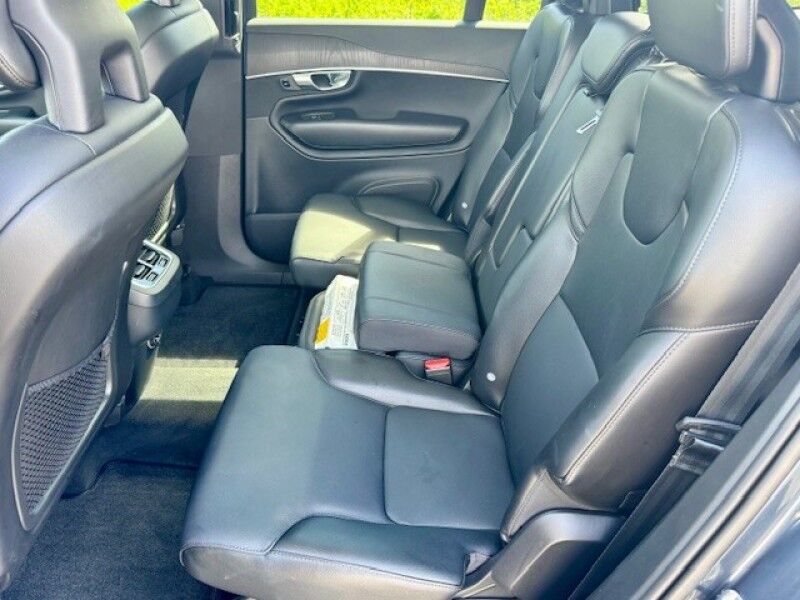 2020 Volvo XC90 MOMENTUM LEATHER LOW MILES FINANCING AVAILABLE RUNS GREAT Sarasota FL