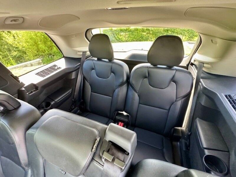 2020 Volvo XC90 MOMENTUM LEATHER LOW MILES FINANCING AVAILABLE RUNS GREAT Sarasota FL