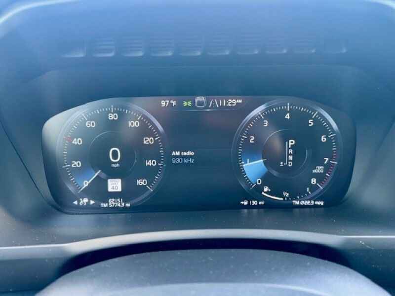 2020 Volvo XC90 MOMENTUM LEATHER LOW MILES FINANCING AVAILABLE RUNS GREAT Sarasota FL