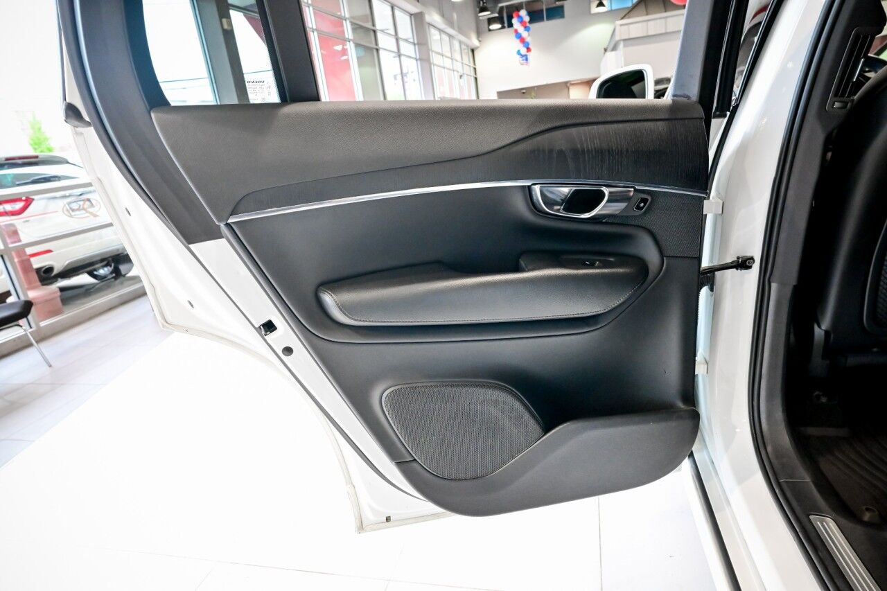 2020 Volvo XC90 Momentum, 20'' Wheels Leather Seats, 1-Owner Springfield NJ