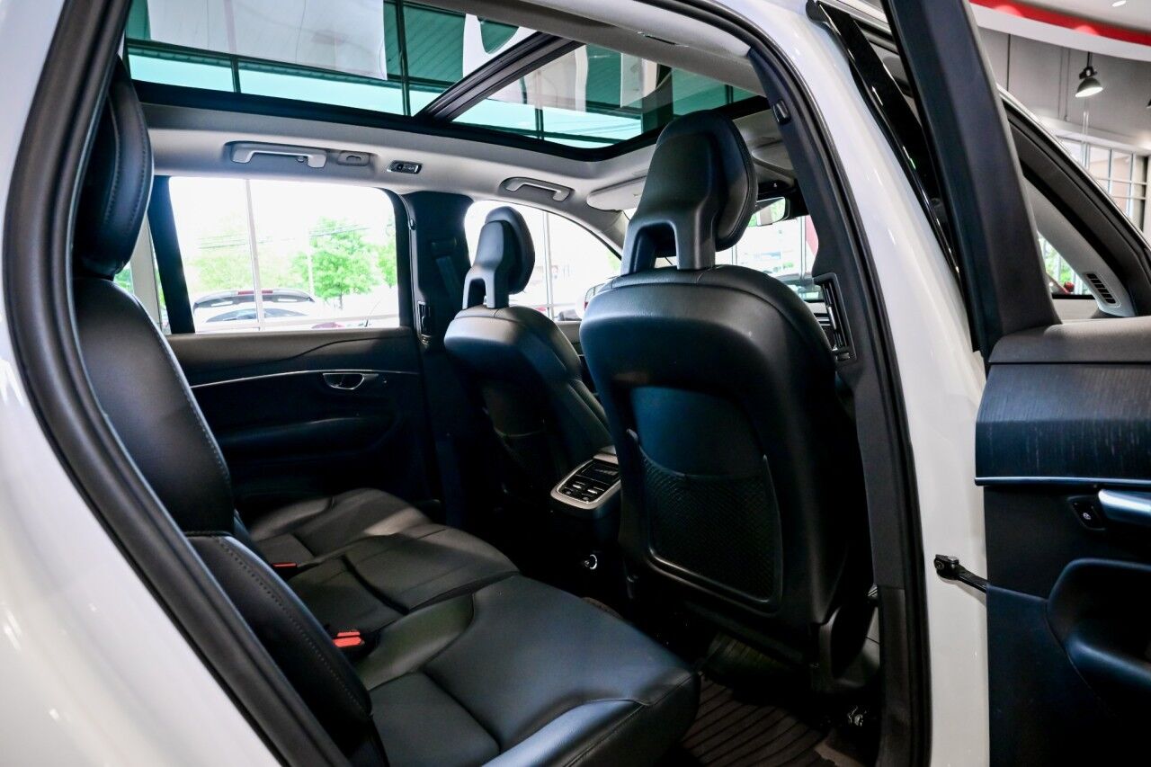 2020 Volvo XC90 Momentum, 20'' Wheels Leather Seats, 1-Owner Springfield NJ
