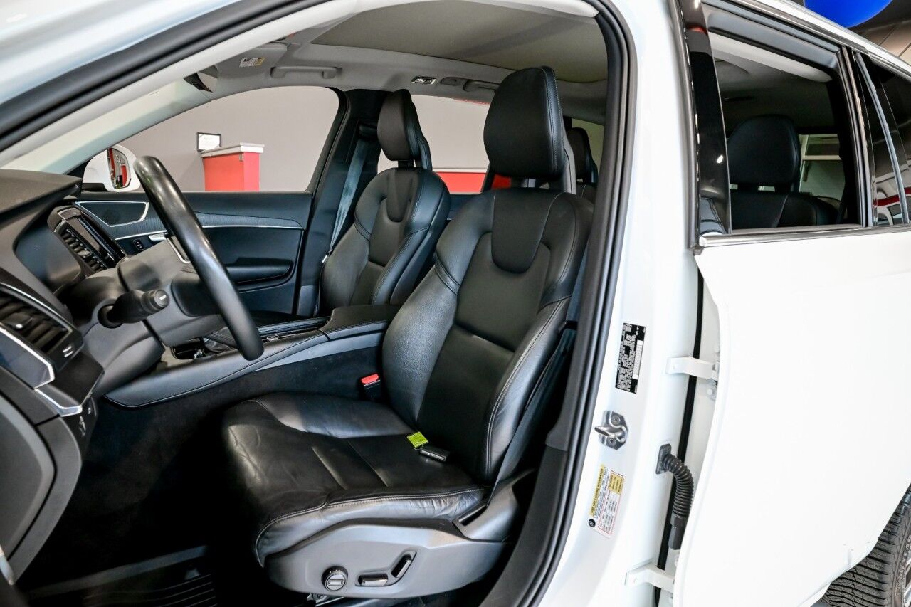 2020 Volvo XC90 Momentum, 20'' Wheels Leather Seats, 1-Owner Springfield NJ