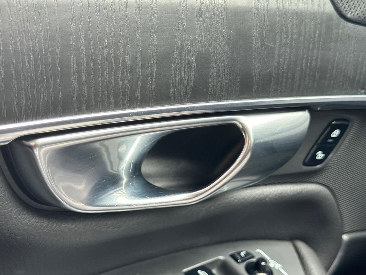 2020 Volvo XC90 Momentum Dartmouth MA