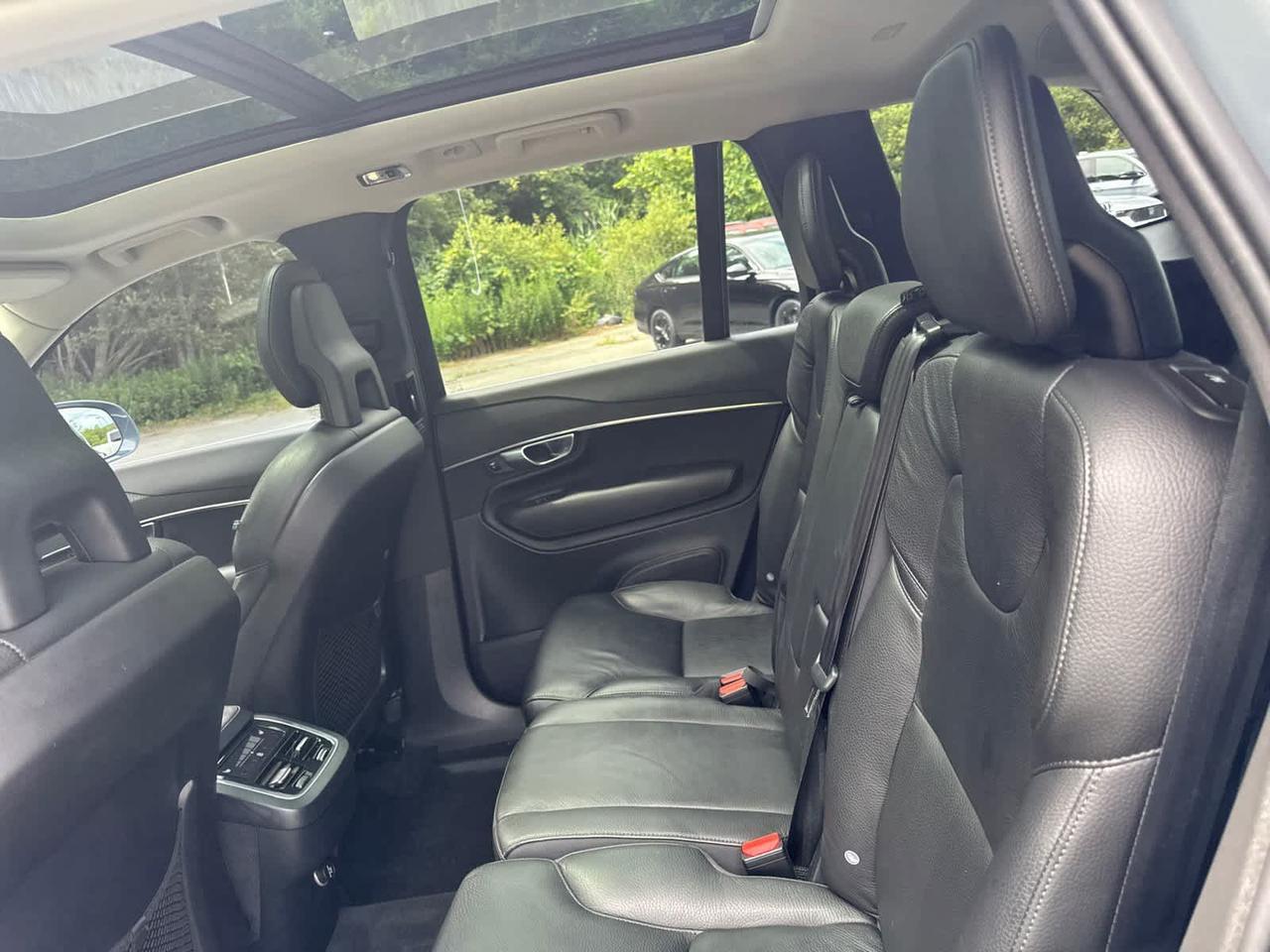 2020 Volvo XC90 Momentum Dartmouth MA