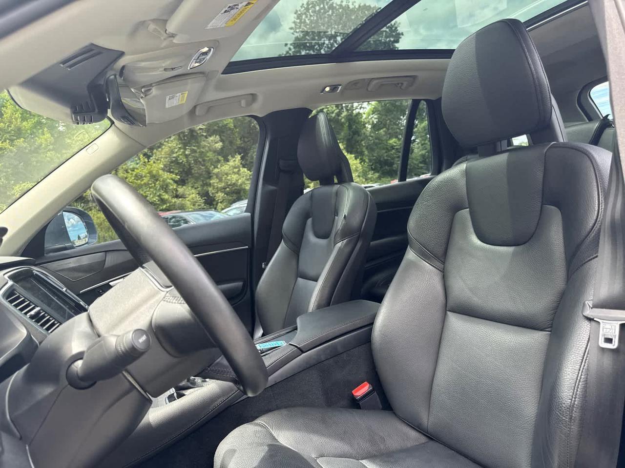 2020 Volvo XC90 Momentum Dartmouth MA