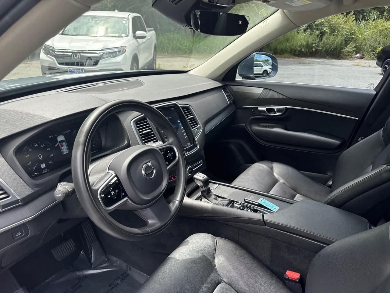 2020 Volvo XC90 Momentum Dartmouth MA