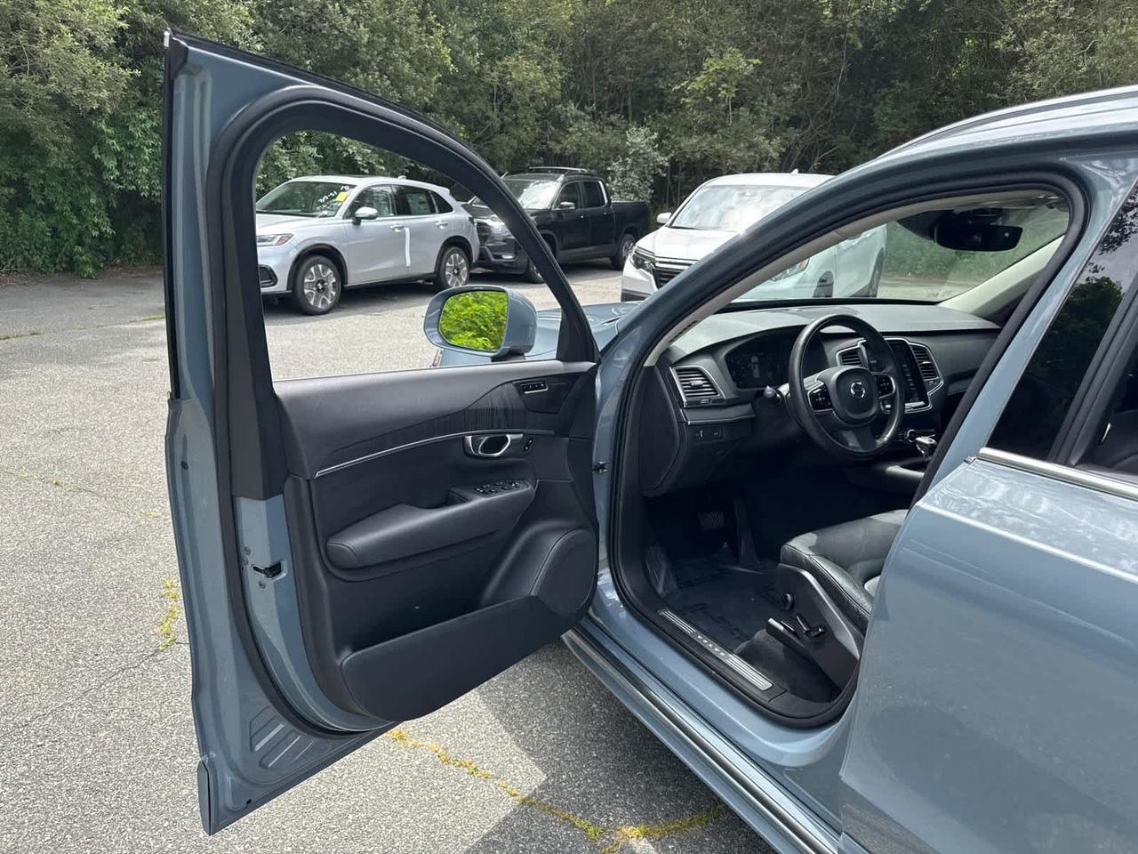 2020 Volvo XC90 Momentum Dartmouth MA
