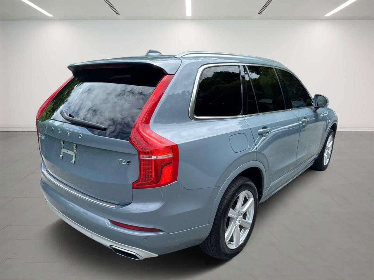 2020 Volvo XC90 Momentum Dartmouth MA