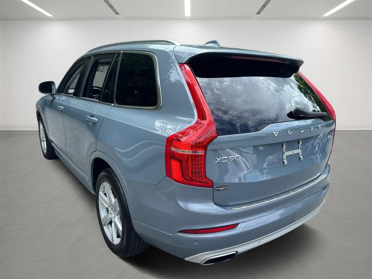 2020 Volvo XC90 Momentum Dartmouth MA