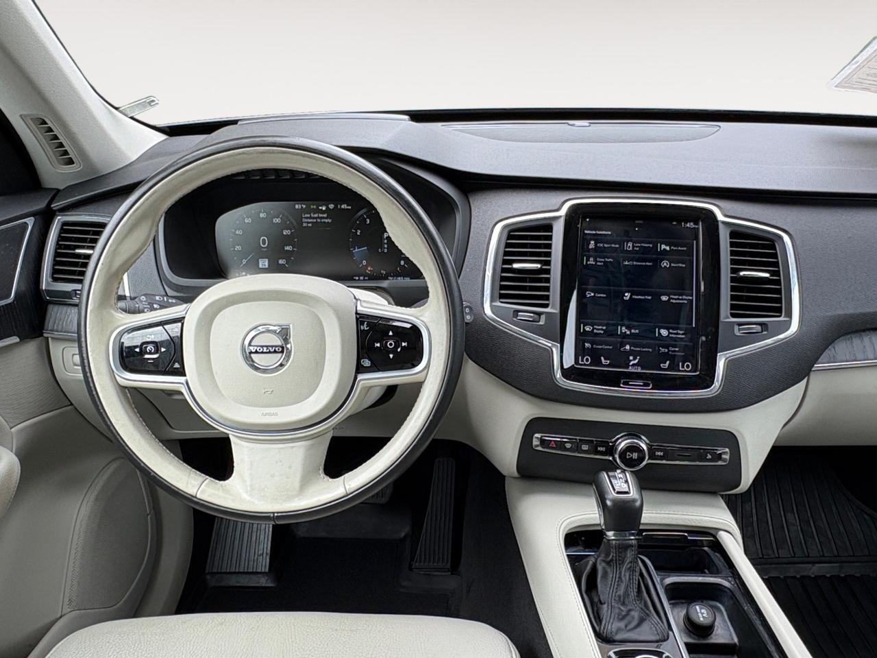 2020 Volvo XC90 Momentum, HEADS-UP DISPLAY, DRIVE MODE SELECT, 360 BACKUP CAMERA, BENCH 2ND ROW, PANORAMIC MOONROOF, POWER LIFTGATE, POWER 3RD ROW SEATING, HEATED SEATS, BLIND SPOT ALERT, LANE KEEP ASSIST, LOW MILES, RIDE IN LUXURY!