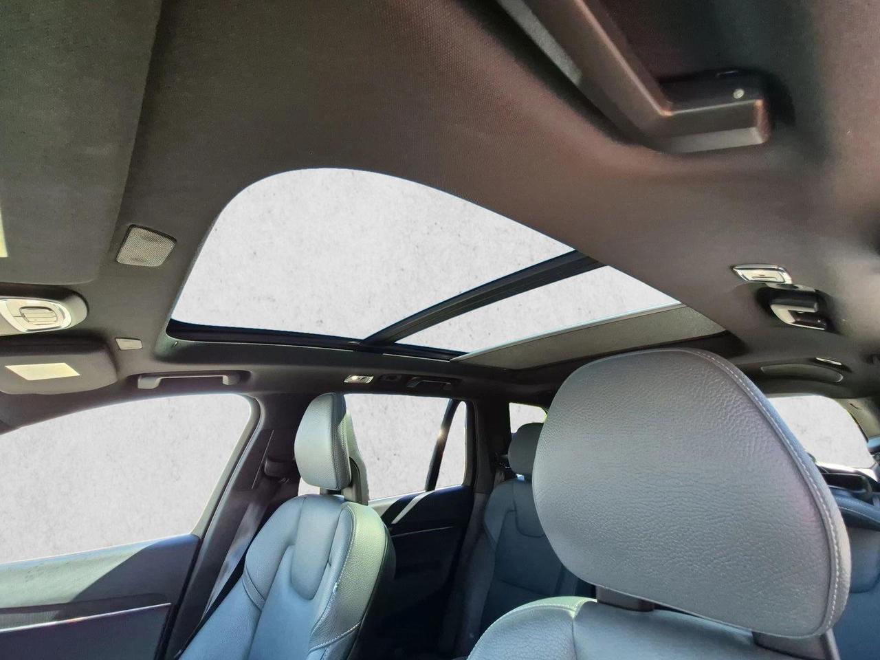 2020 Volvo XC90 Momentum Roseville CA