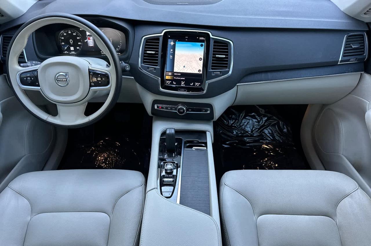 2020 Volvo XC90 Momentum