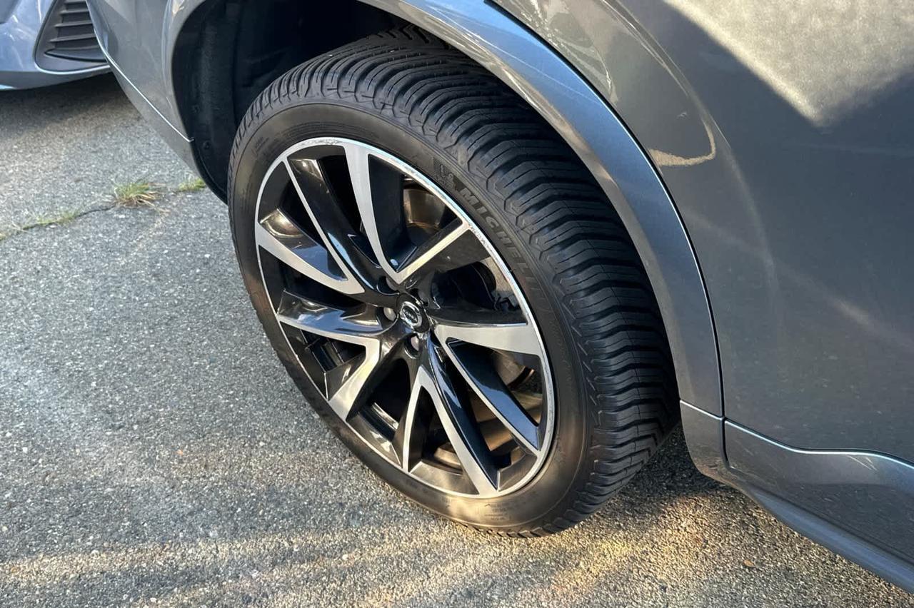 2020 Volvo XC90 Momentum Roseville CA