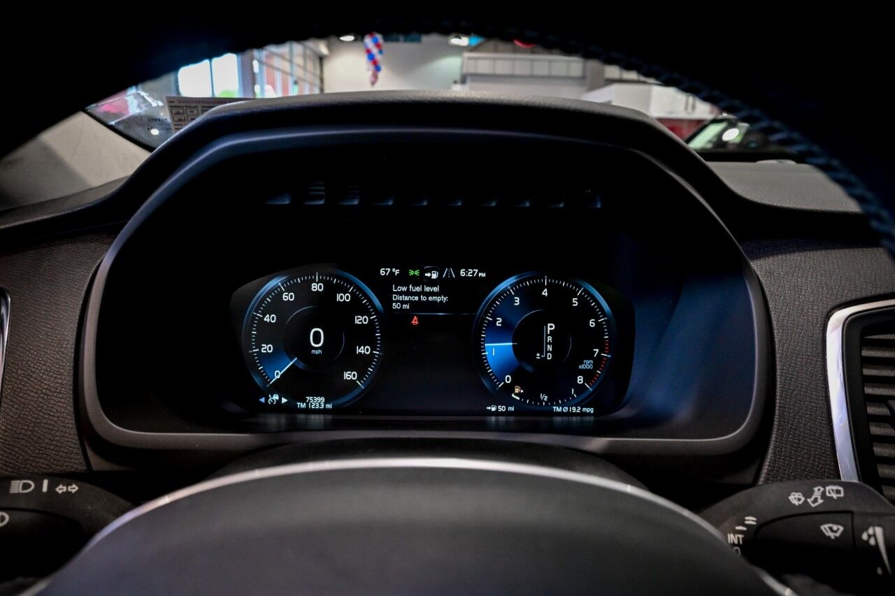 2020 Volvo XC90 Momentum Springfield NJ