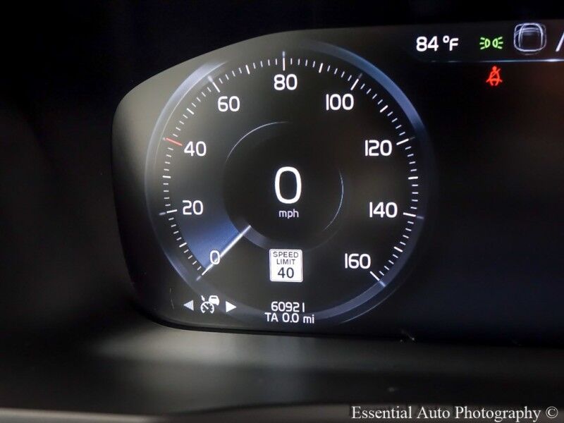 2020 Volvo XC90 Momentum Willowbrook IL