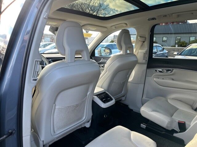 2020 Volvo XC90 Momentum Worcester MA 2020 Volvo XC90 Momentum Worcester MA