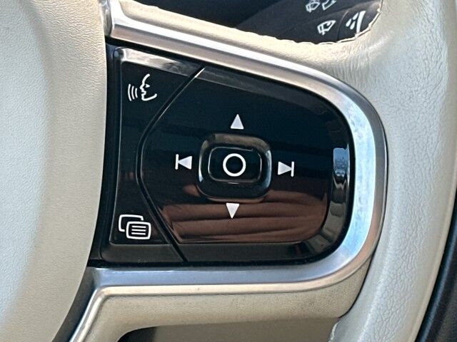 2020 Volvo XC90 Momentum Worcester MA 2020 Volvo XC90 Momentum Worcester MA