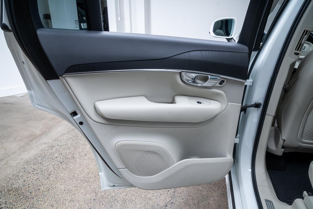 2020 Volvo XC90 T5 Momentum Adaptive Cruise / Panoramic Roof Portland OR