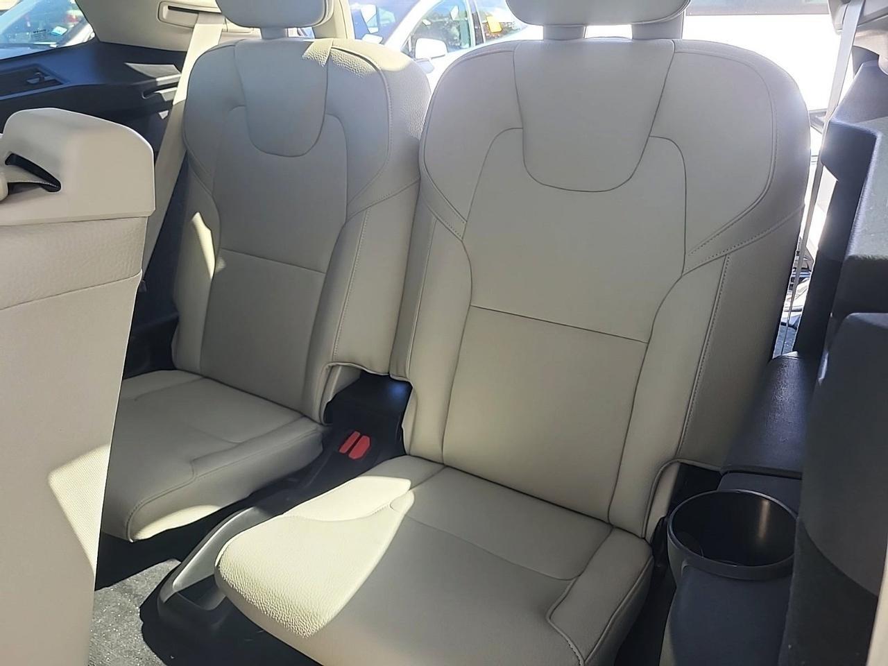 2020 Volvo XC90 T5 Momentum Adaptive Cruise / Panoramic Roof Portland OR