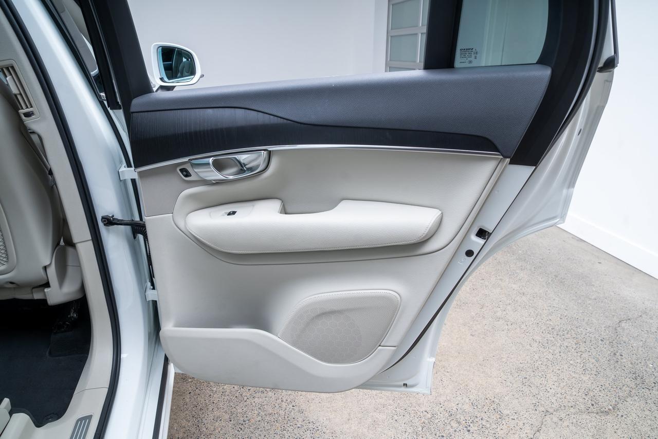 2020 Volvo XC90 T5 Momentum Adaptive Cruise / Panoramic Roof Portland OR