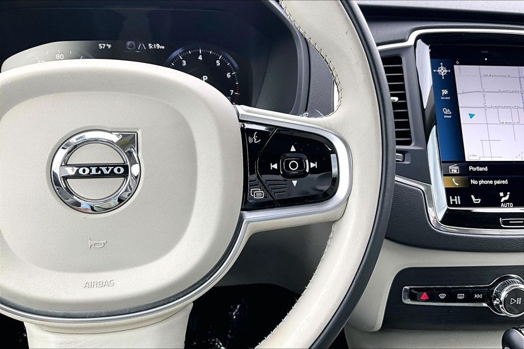 2020 Volvo XC90 T5 Momentum OR