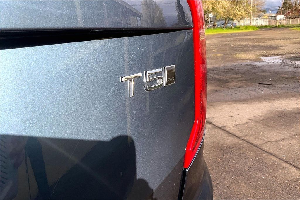 2020 Volvo XC90 T5 Momentum OR