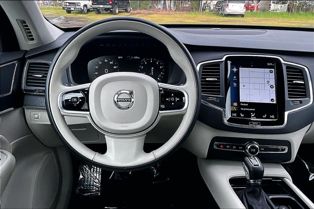 2020 Volvo XC90 T5 Momentum OR