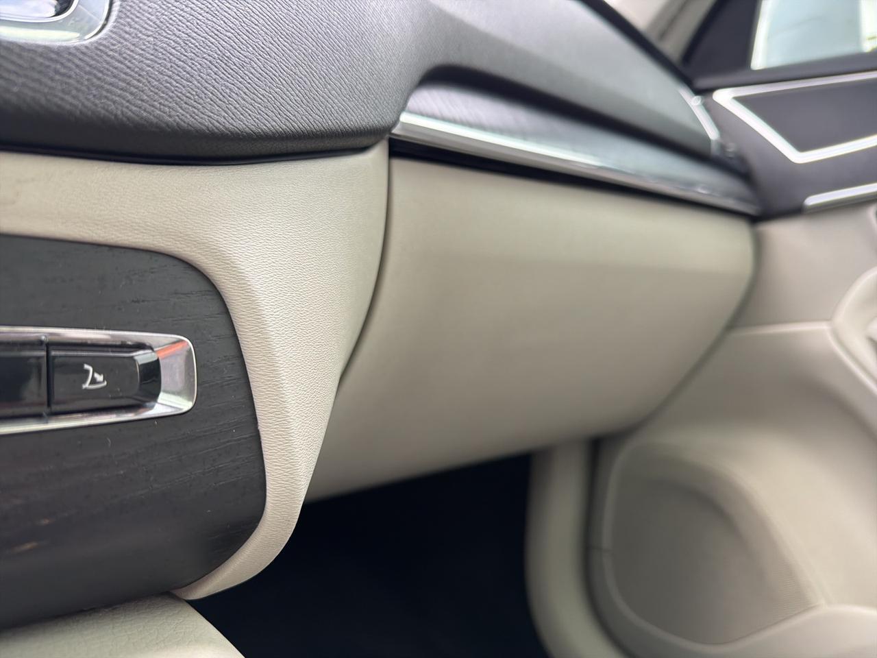 2020 Volvo XC90 T5 Momentum Bend OR