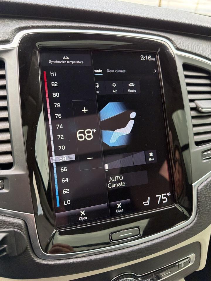 2020 Volvo XC90 T5 Momentum Bend OR