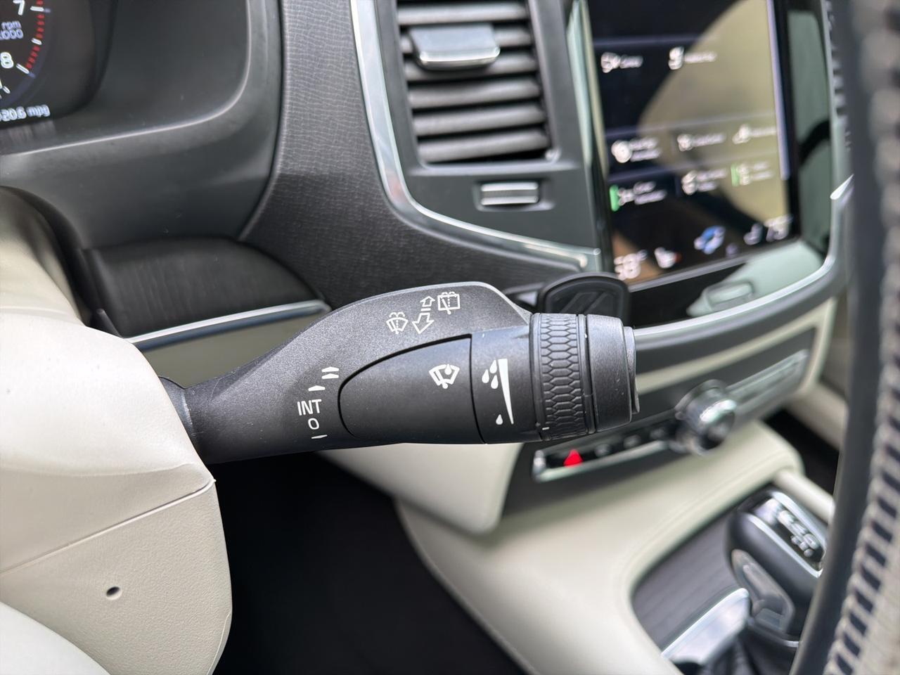 2020 Volvo XC90 T5 Momentum Bend OR