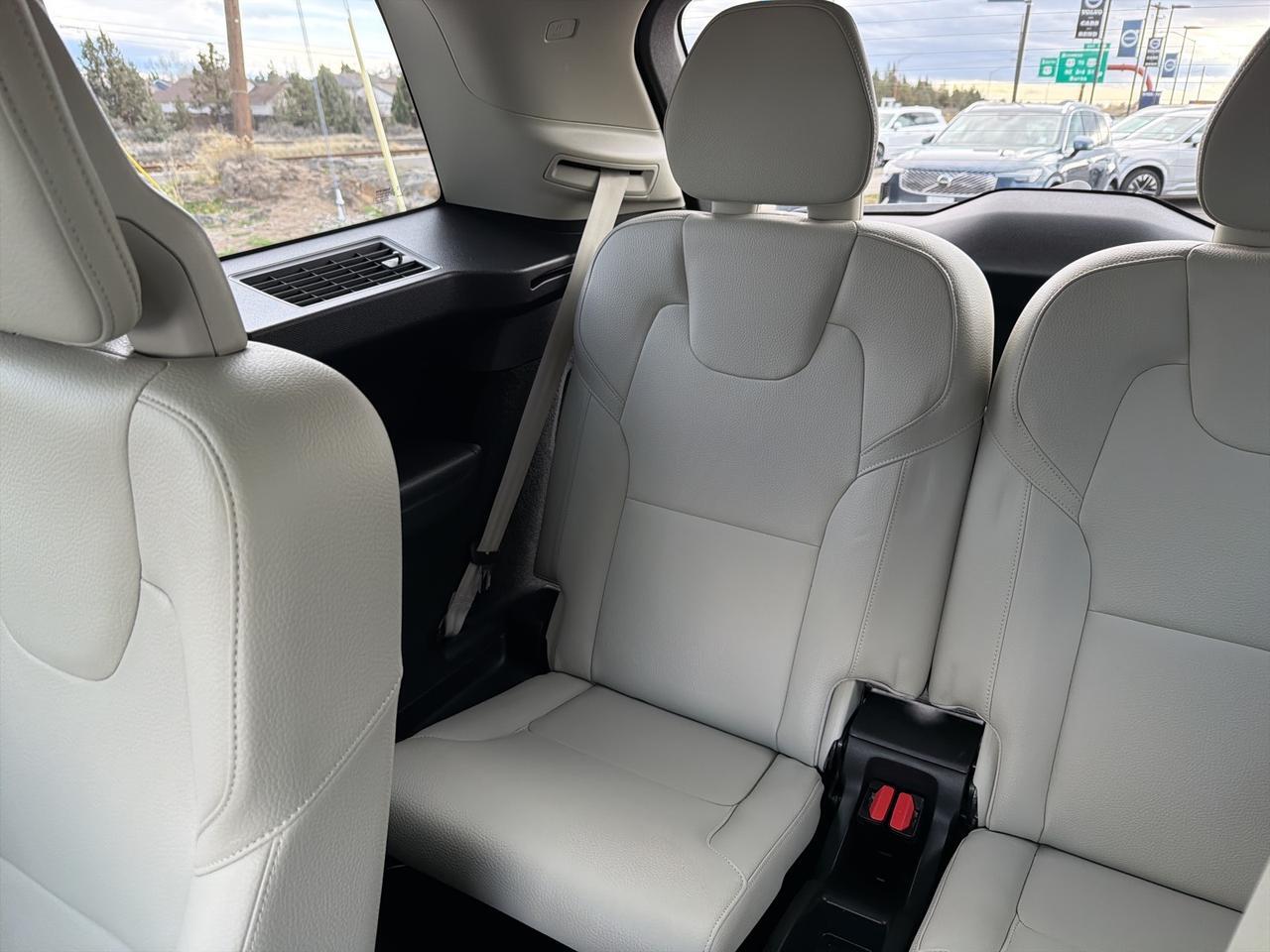 2020 Volvo XC90 T5 Momentum Bend OR