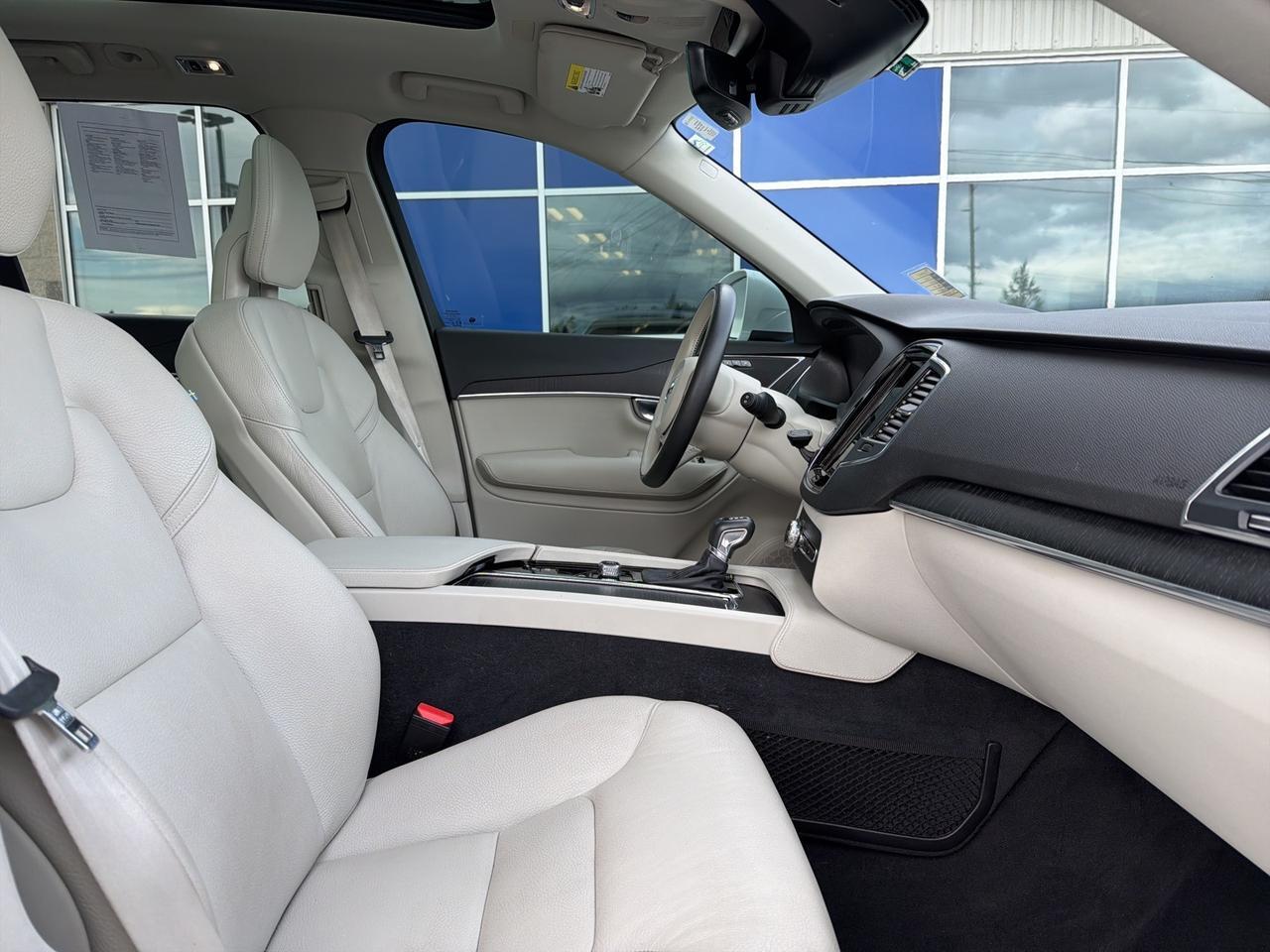 2020 Volvo XC90 T5 Momentum Bend OR