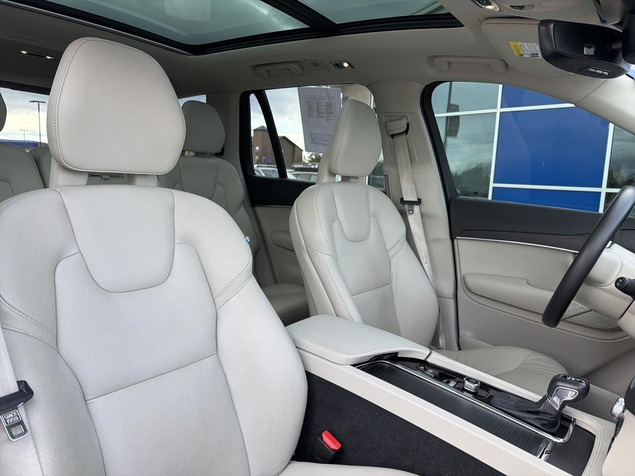 2020 Volvo XC90 T5 Momentum Bend OR