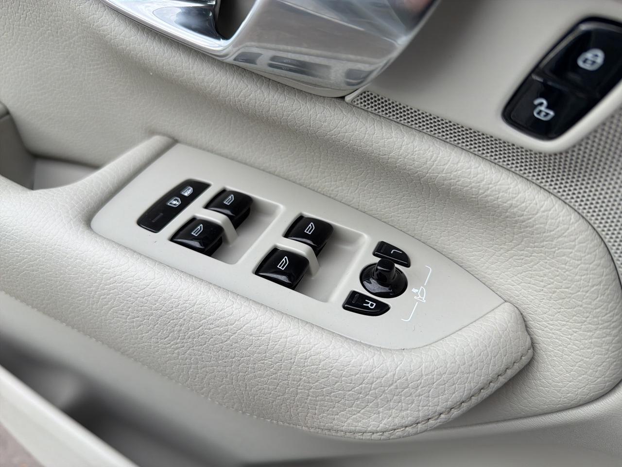 2020 Volvo XC90 T5 Momentum Bend OR