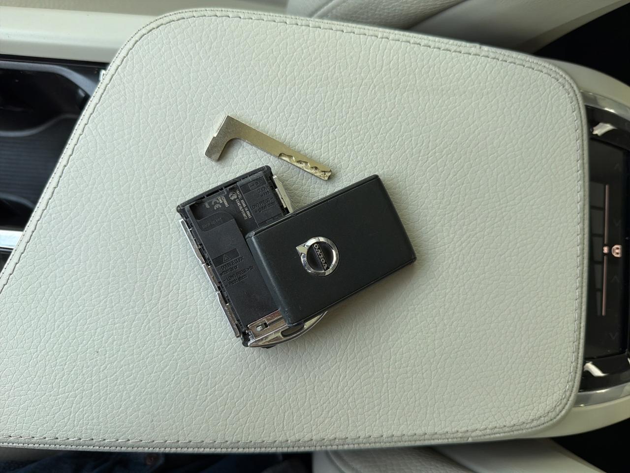 2020 Volvo XC90 T5 Momentum Bend OR