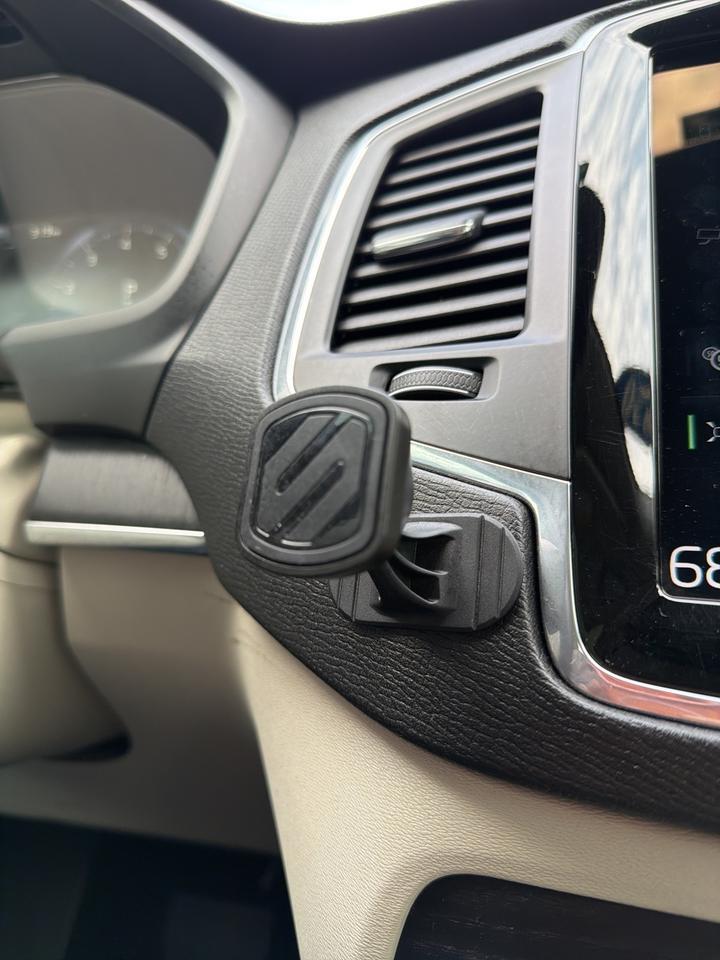 2020 Volvo XC90 T5 Momentum Bend OR