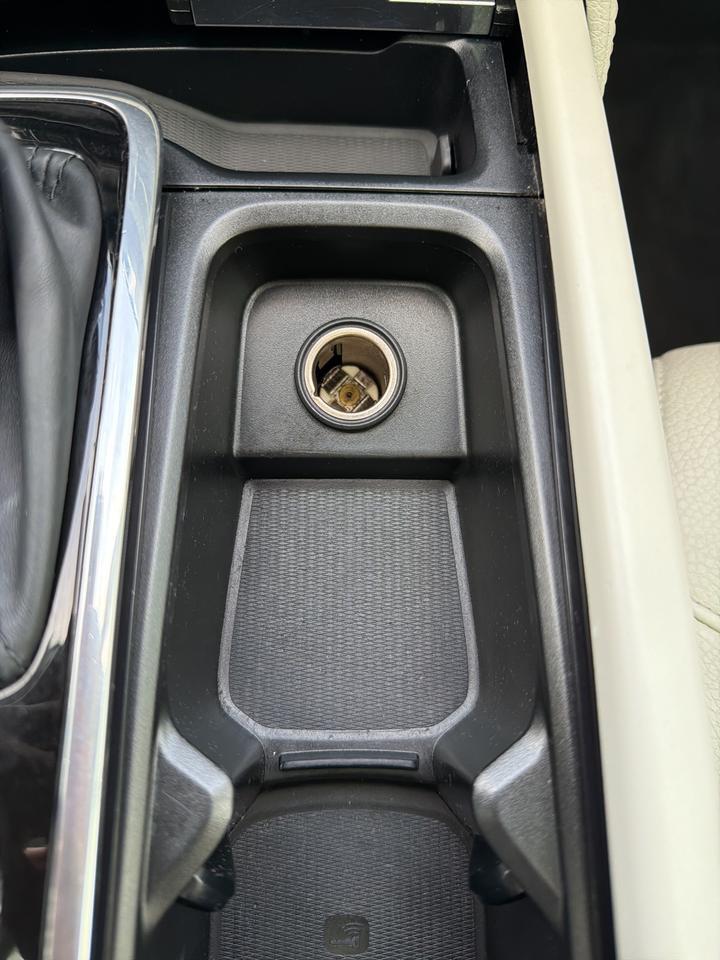 2020 Volvo XC90 T5 Momentum Bend OR