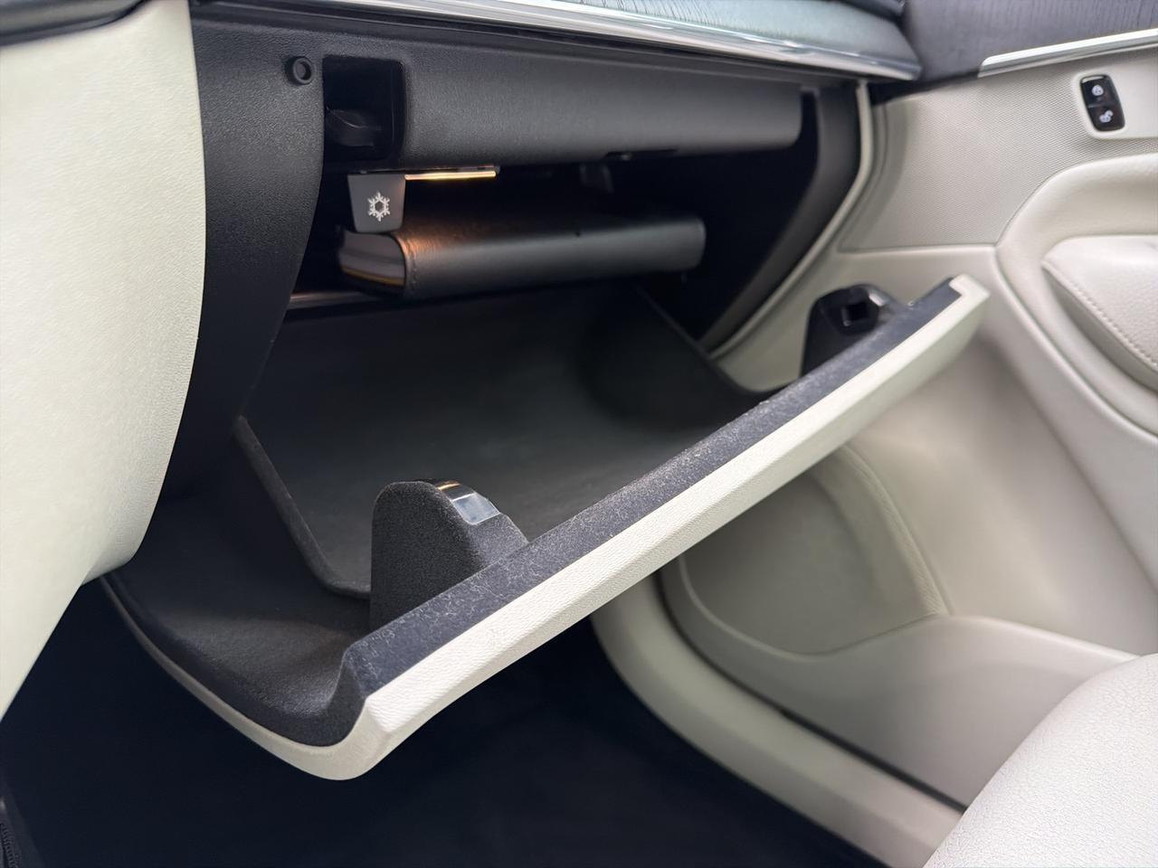 2020 Volvo XC90 T5 Momentum Bend OR