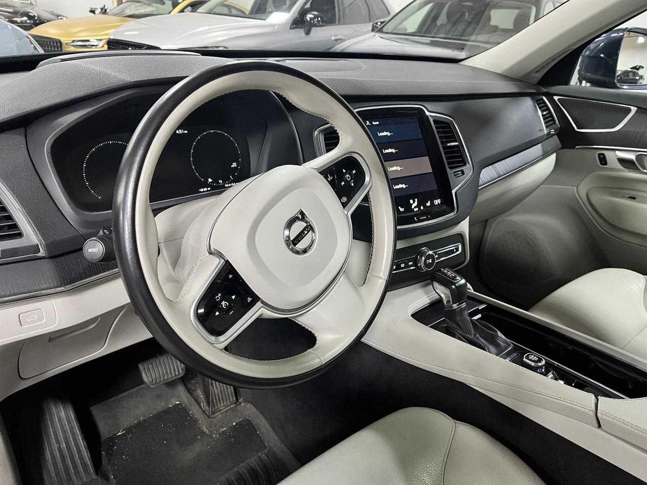 2020 Volvo XC90 T6 AWD Momentum 6-Pass Center Walk | High Performance Audio, Pilot Assist, 360 Cam & 4 Heated Seats Portland OR
