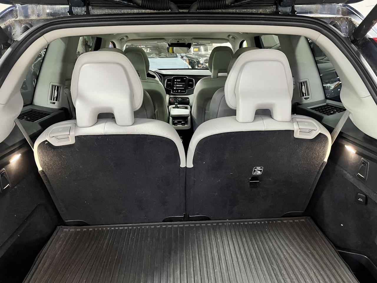2020 Volvo XC90 T6 AWD Momentum 6-Pass Center Walk | High Performance Audio, Pilot Assist, 360 Cam & 4 Heated Seats Portland OR