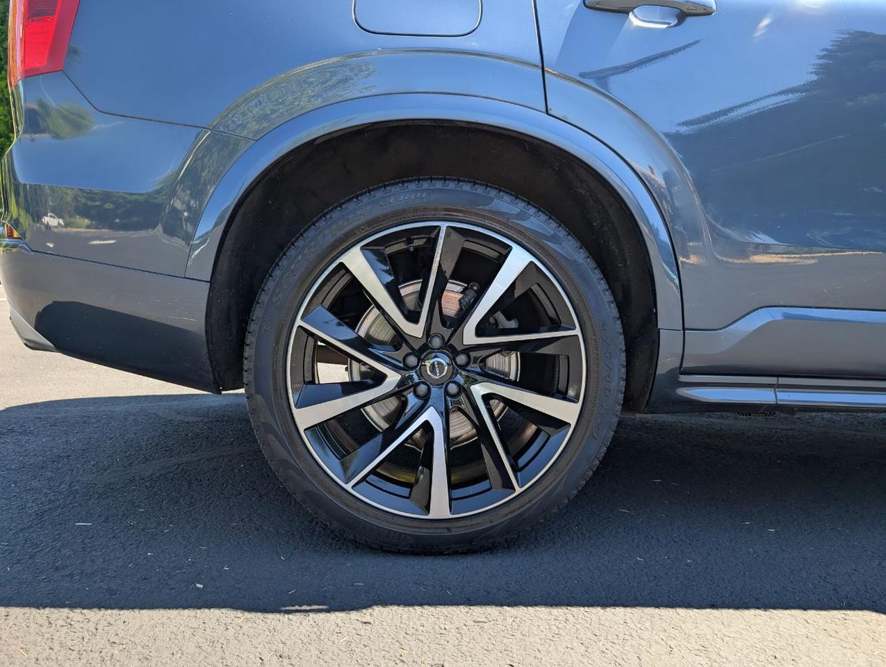2020 Volvo XC90 T6 AWD Momentum 6-Pass Center Walk | High Performance Audio, Pilot Assist, 360 Cam & 4 Heated Seats Portland OR