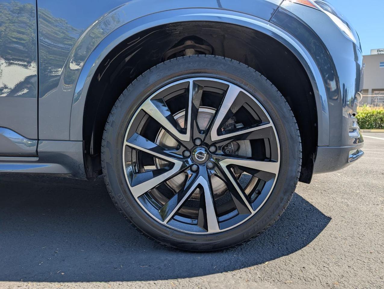 2020 Volvo XC90 T6 AWD Momentum 6-Pass Center Walk | High Performance Audio, Pilot Assist, 360 Cam & 4 Heated Seats Portland OR