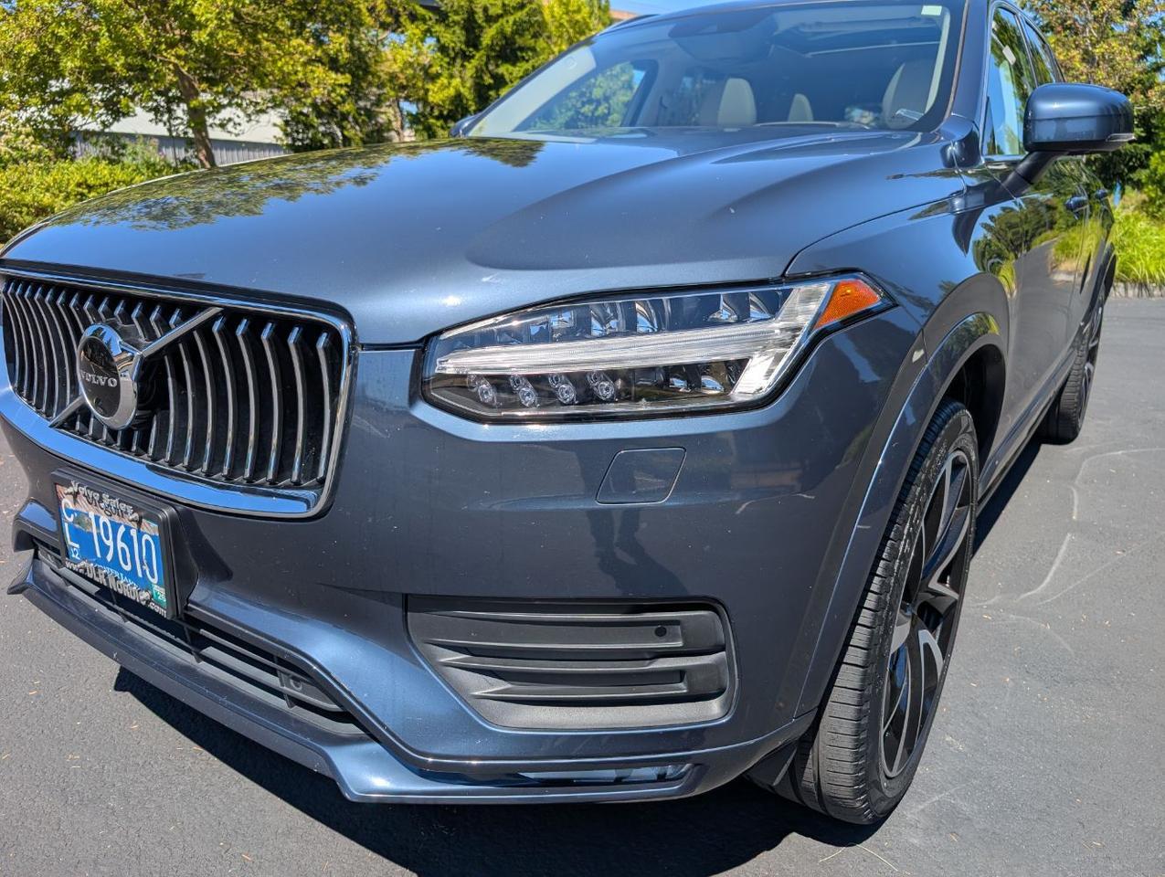 2020 Volvo XC90 T6 AWD Momentum 6-Pass Center Walk | High Performance Audio, Pilot Assist, 360 Cam & 4 Heated Seats Portland OR