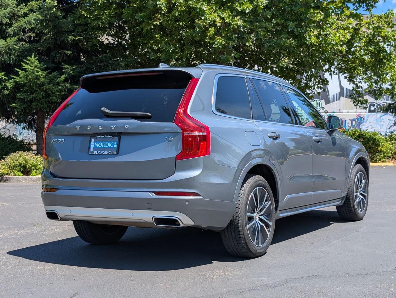 2020 Volvo XC90 T6 AWD Momentum w/High Performance Audio, Pilot Assist, 360 Cam, Head Up Disp, 4 Htd Seats & Wheel Portland OR