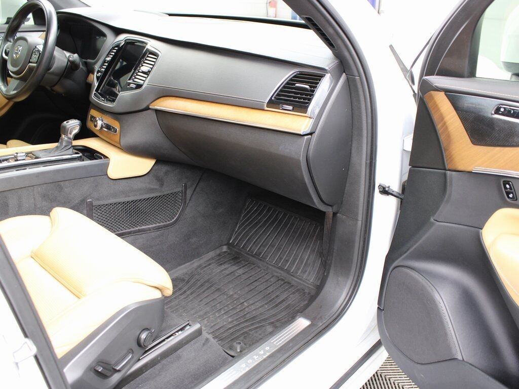 2020 Volvo XC90 T6 Inscription AWD 7 Passenger Fond du Lac WI