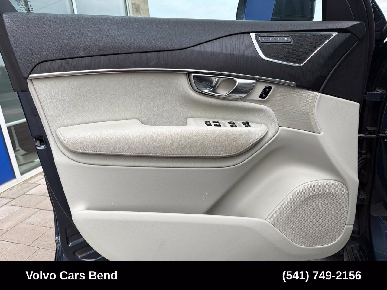 2020 Volvo XC90 T6 Momentum Bend OR