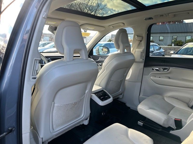 2020 Volvo XC90 T6 Momentum Worcester MA